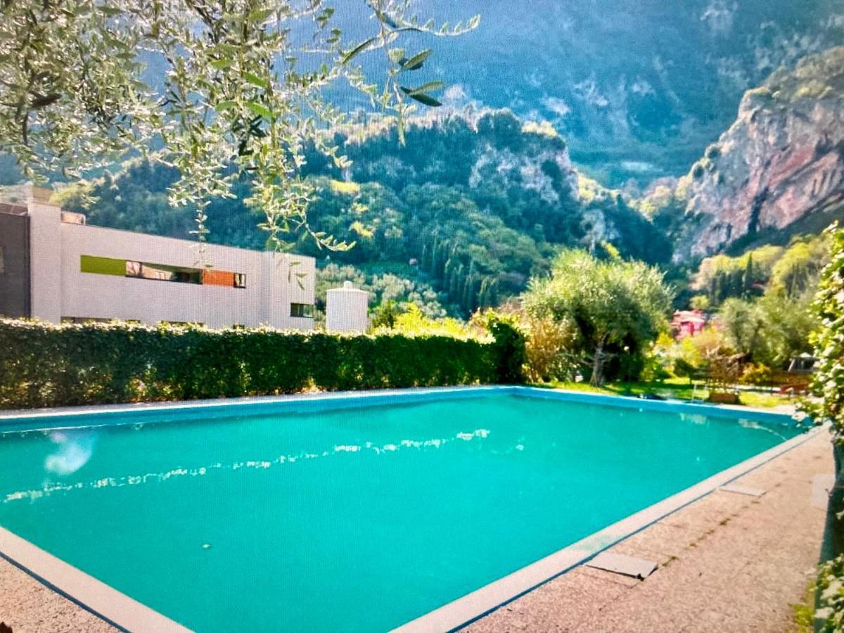 ריבה דל גארדה Appartamento Peppino Mit Seeblick Und Pool מראה חיצוני תמונה